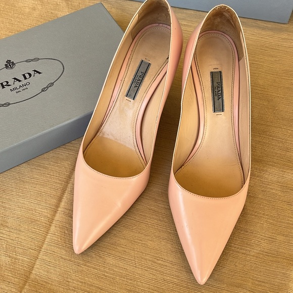 Prada light pink orchid heels Women’s 39.5-lightly worn - Picture 3 of 8